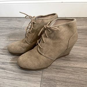 American Eagle Tan Wedge Booties